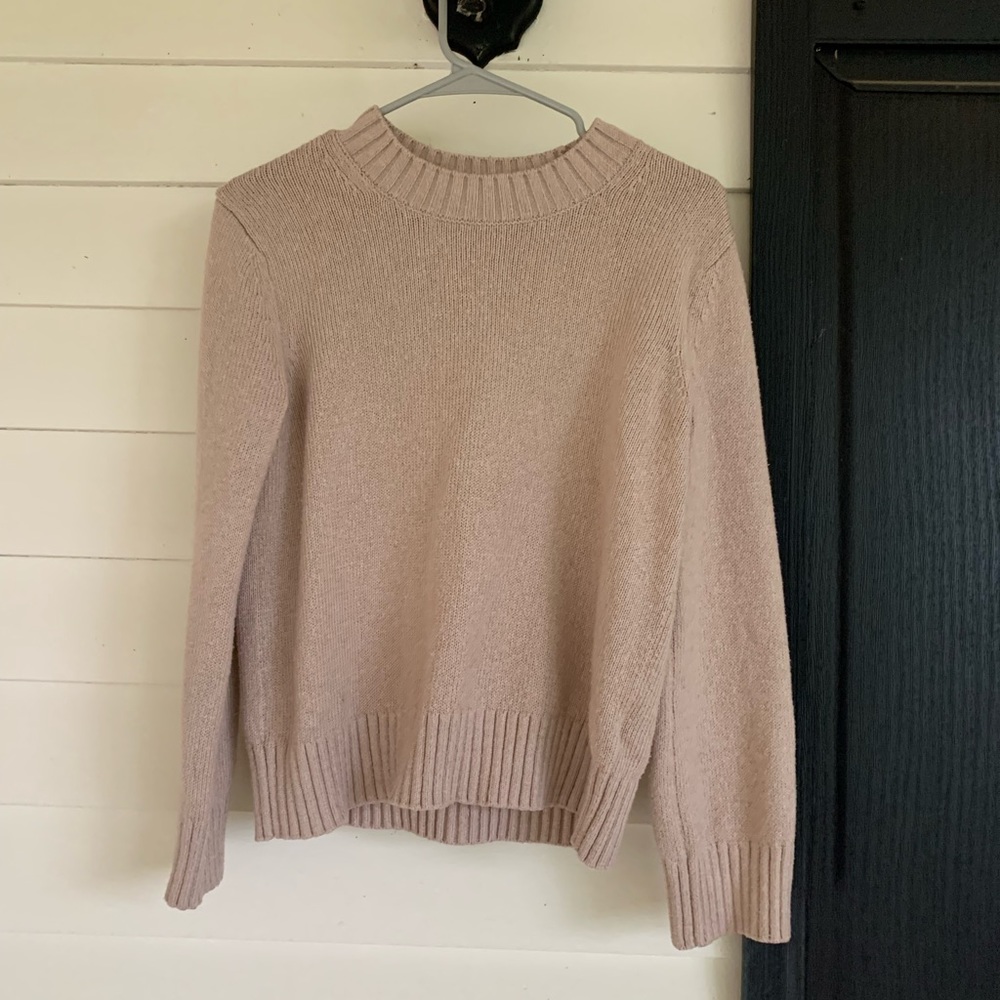 BANANA REPUBLIC SWEATERS